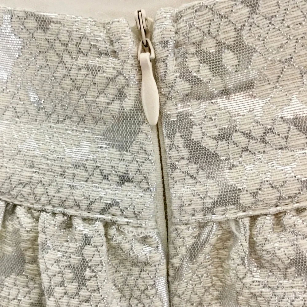Copper Key Cream & Metallic Silver Jacquard Pleated Mini Skirt